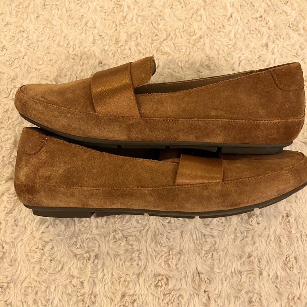 Vionic, size 8.5, caramel